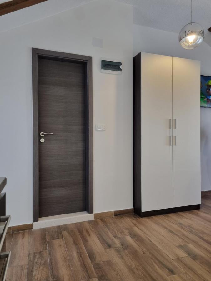 Studio Apartment Rosalie Split Eksteriør billede